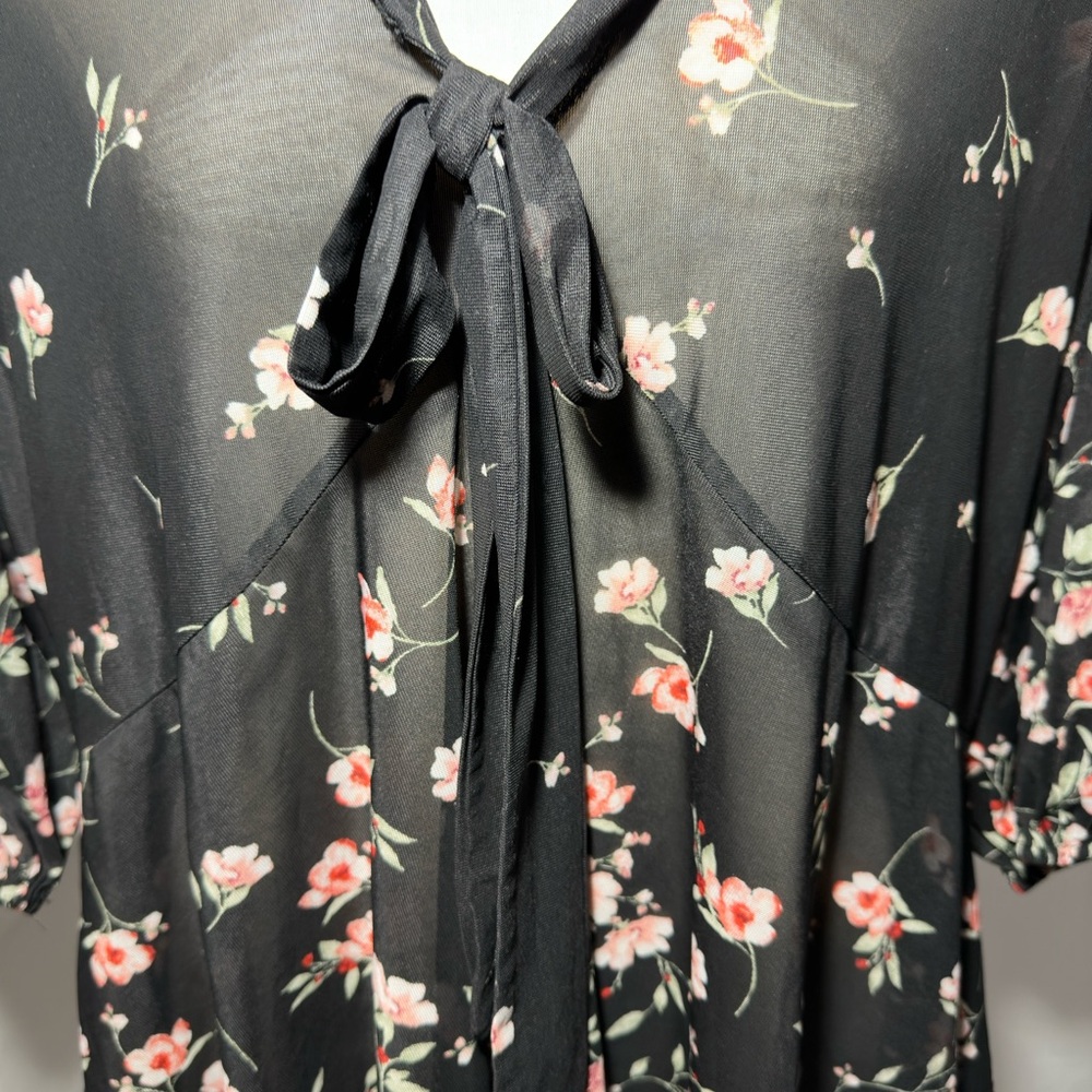 Siren Lily Plus 1X Sheer Floral Boho Top Black Feminine Romantic Chiffon Blouse - Picture 3 of 9